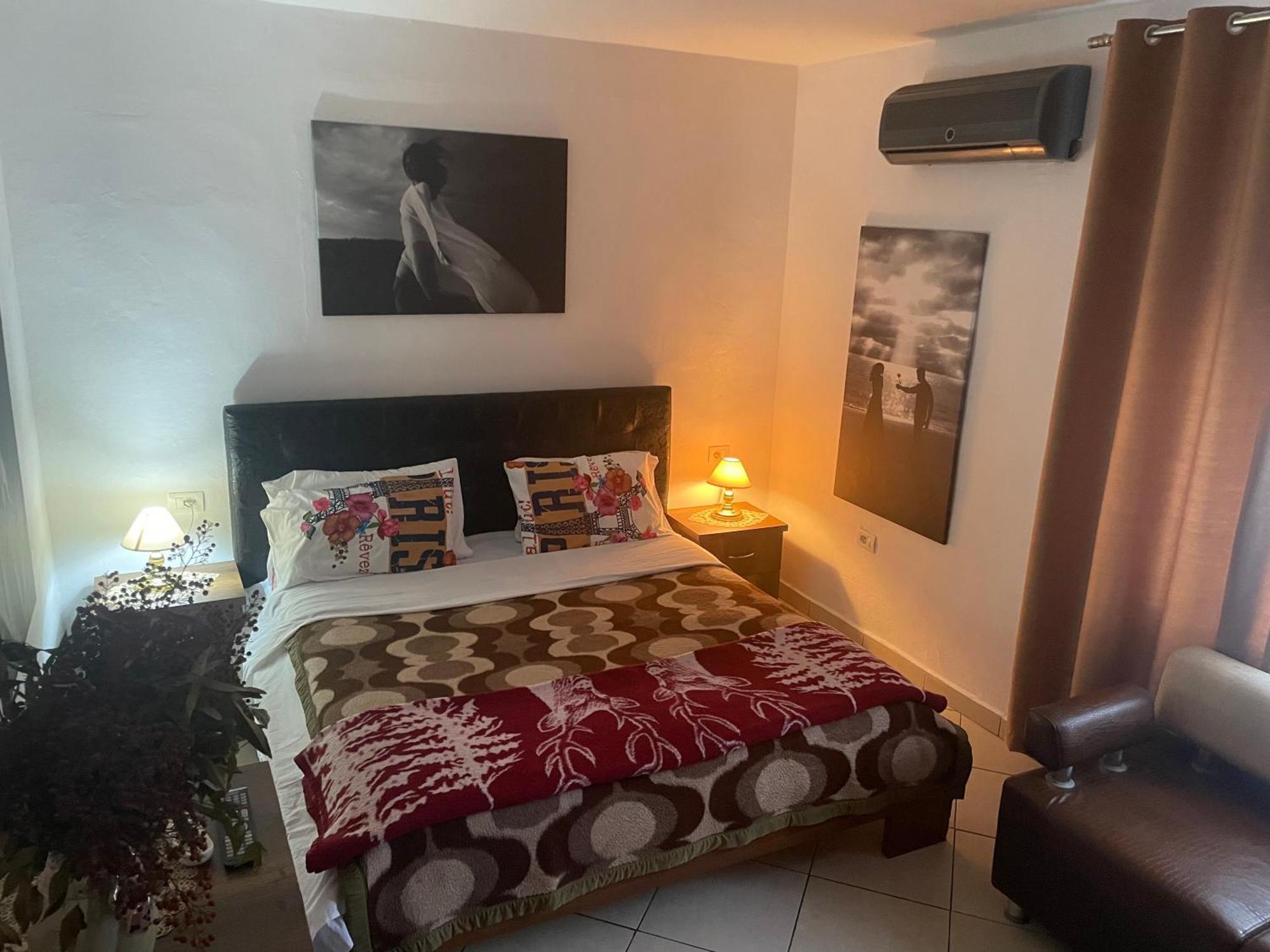 Cozzy Cottage, In Center Of Tirana Exteriör bild